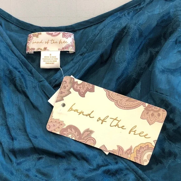 NWT Band of the Free ~ Small ~ Teal Floral Cropped Puff-Sleeve Wrap Blouse - Picture 7 of 14